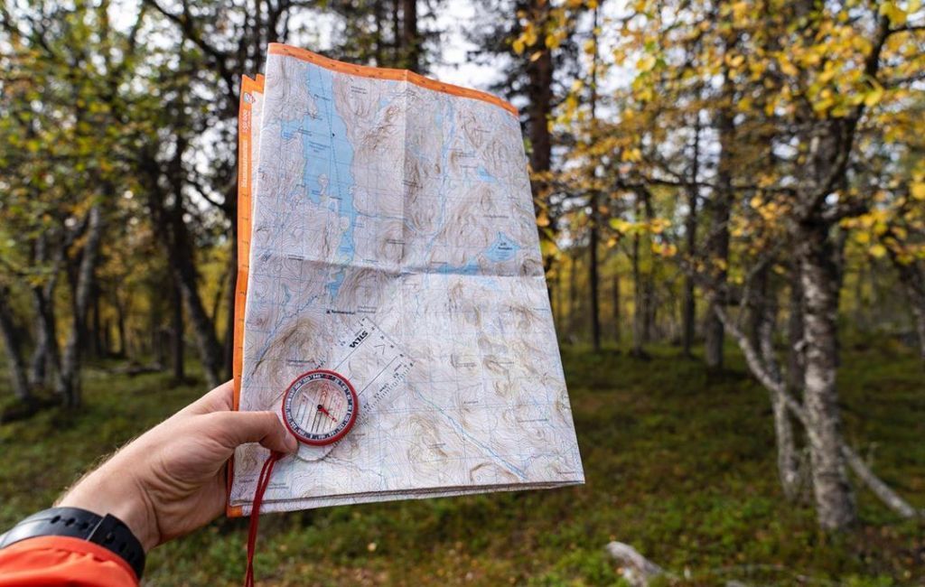 Cómo utilizar una brújula »Wiki Ùtil Navegación terrestre 101