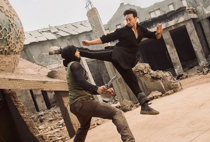 Las zapatillas inspiradas en 'Black Panther' de Tiger Shroff por valor de Rs 13K son el sueño de todos los fanáticos de Marvel