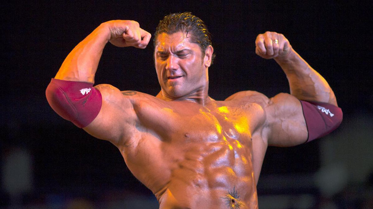 5 борци на WWE с тела на звяри, които никога не са приемали стероиди и са работили вместо това