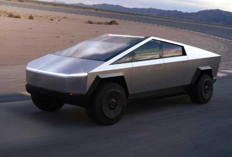 Elon Muski küberauto näib olevat midagi sellist, millega ta kõrgel olles kaasa tuli