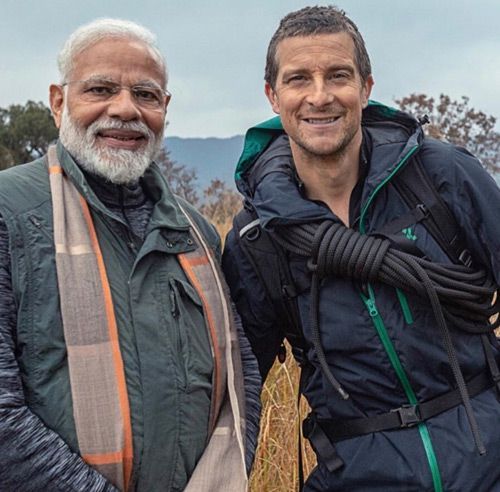 బే స్టిల్స్ బీ స్టింగ్‌కు ఘోరమైన అలెర్జీ ప్రతిచర్యను అనుభవించిన తర్వాత గుర్తించలేనిదిగా కనిపిస్తుంది