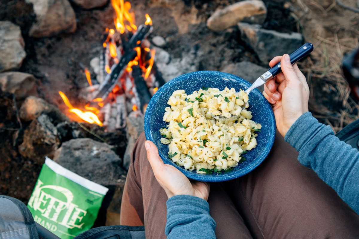 Dutch Oven Mac & Cheese