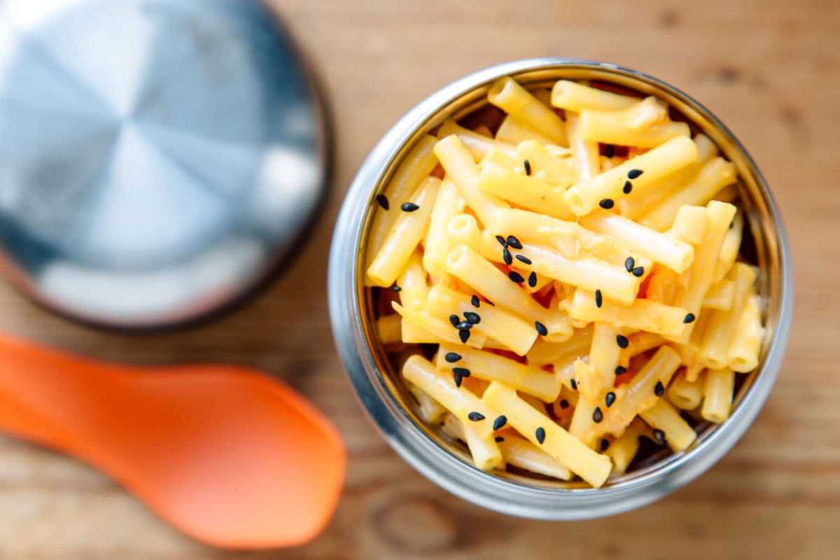 Mac cá ngừ cay & phô mai