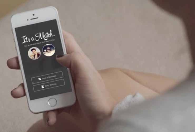 10 mujeres nos dicen la forma correcta de abordarlas en Tinder