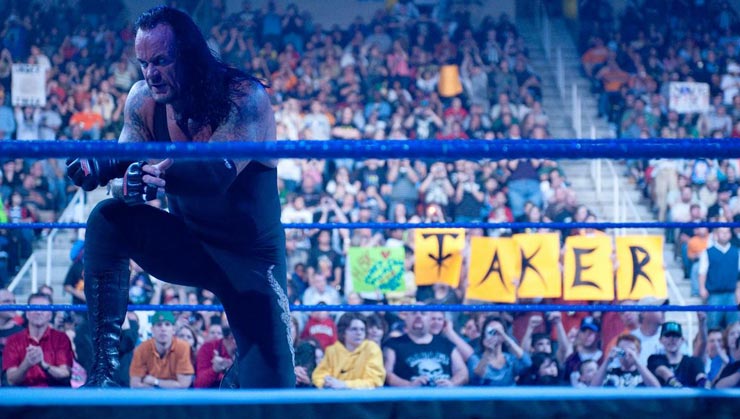 كيف أجبر فينس مكماهون متعهّد دفن الموتى على الخسارة أمام ليسنار وإنهاء خطه في WrestleMania