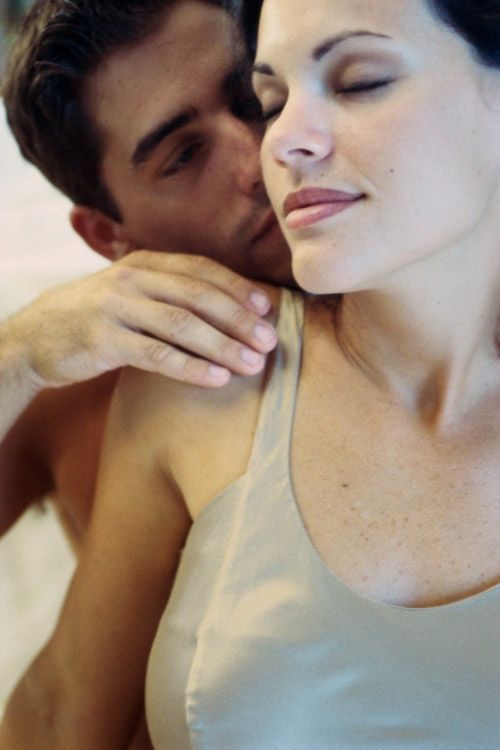 10 Mga Paraan Upang Mabilis na I-turn On Sa Kanyang Matapos Matapos Mag-sex