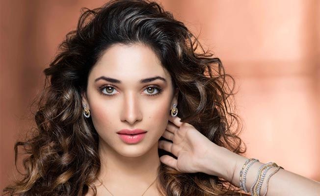 গেমারদের মতে এগুলি হ'ল ওয়ার্ল্ডের সর্বাধিক সুন্দর মহিলা Women