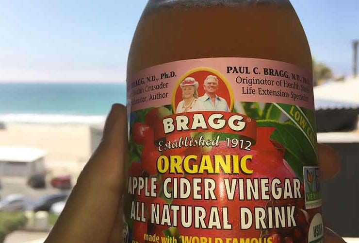 He aquí por qué el vinagre de sidra de manzana es la última broma de la industria de la pérdida de grasa